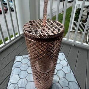 🆕 Starbucks Rose Gold Grid Tumbler 24 fl oz